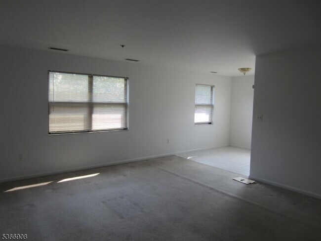 Building Photo - 105 Ashland Ave