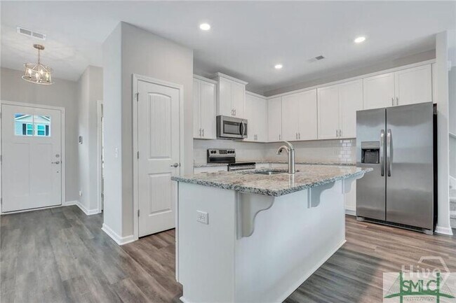 Building Photo - 116 Ainsdale Dr