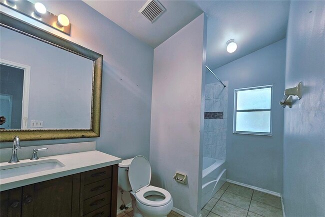 Building Photo - 4741 Alexis Dr