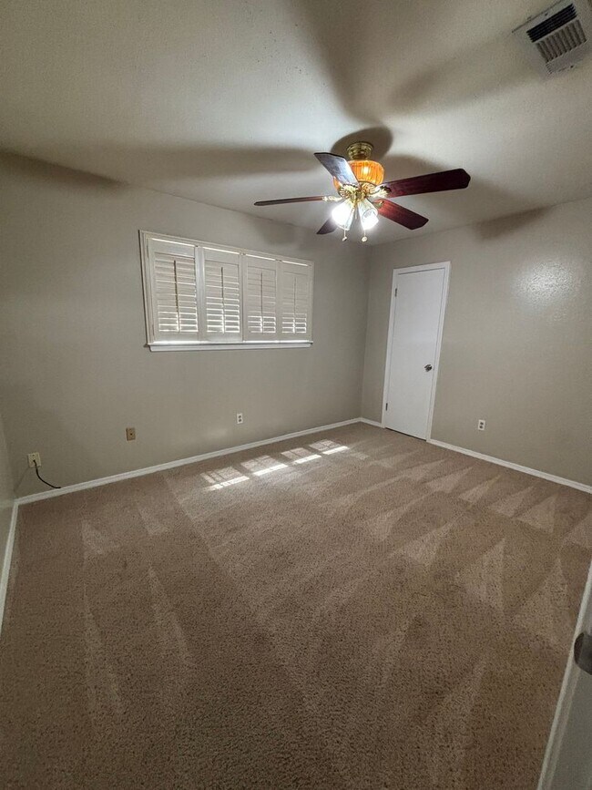 Building Photo - South Bossier!