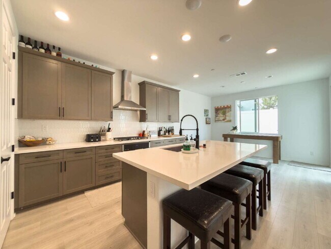 Building Photo - Spacious 4-Bed, 3-Bath Retreat on Malalenca Road in the Harvest Subdivision!