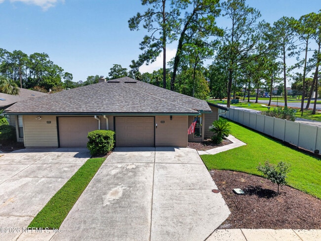Building Photo - 9351 Arbolita Way