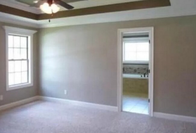 Building Photo - Charming 4-Bedroom Home Near Moody AFB with Hardwood Floors, Spacious Kitchen, and Fenced Backyard!