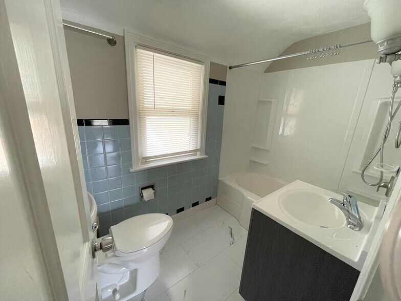 Full Bath (Second Floor) - 1204 Irene Rd