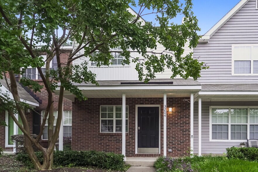 Building Photo - 3204 Summercroft Ln