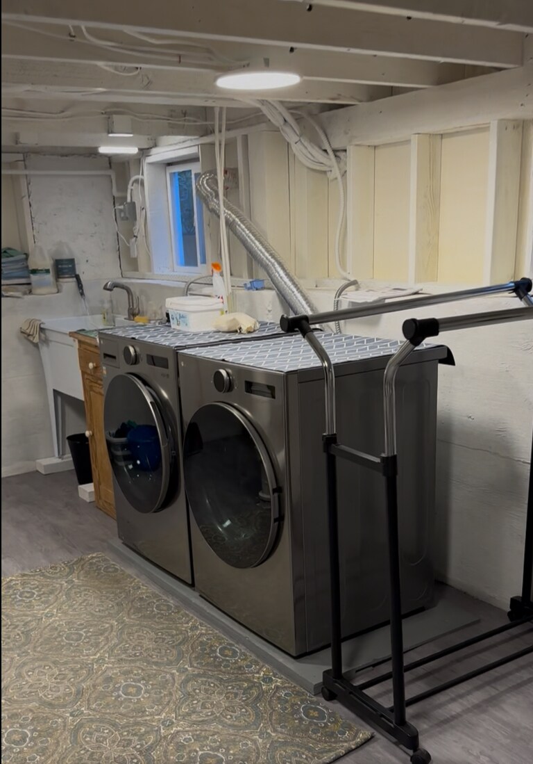 Building Photo - 4007 NE 8th Ave