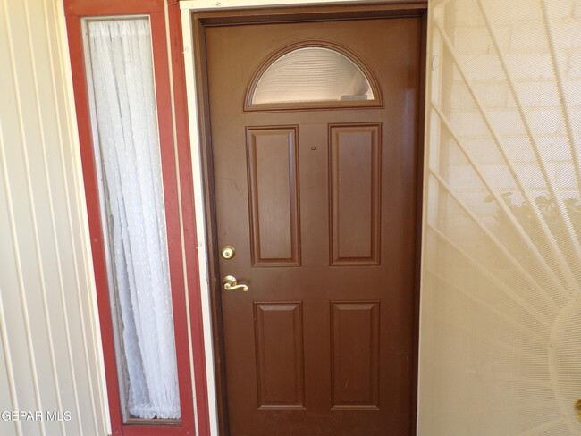 Building Photo - 4699 Round Rock Dr