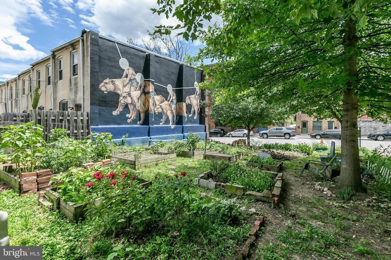 Building Photo - 1602 Latrobe St