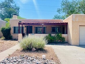 Building Photo - Summit Park Home next to UNM