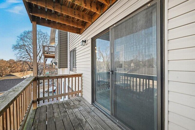 Building Photo - 11736 Arbor St