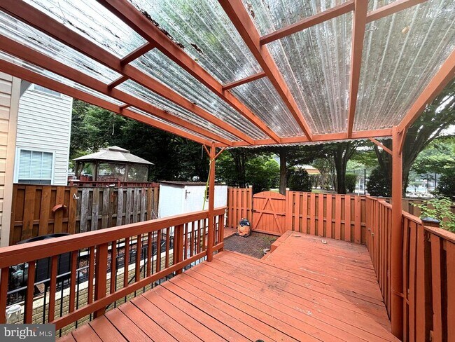 Building Photo - 5944 Raina Dr