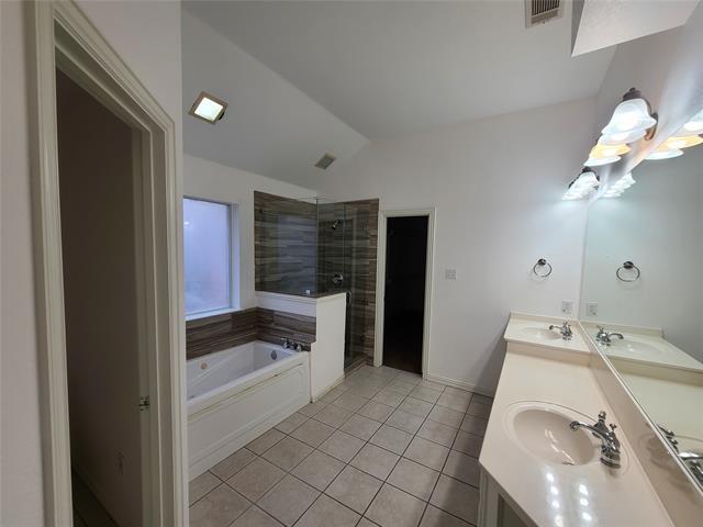 Building Photo - 622 Manchester Dr