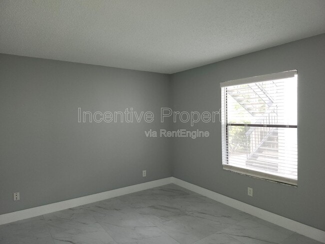 Building Photo - 2260 Cascades Blvd