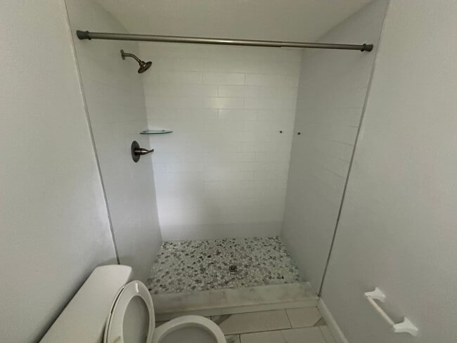 Building Photo - Fully remodeled 3/2 home for rent in the heart of Port Orange