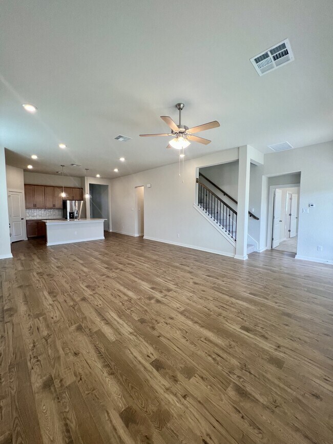 Building Photo - 14438 Inspiration Pt