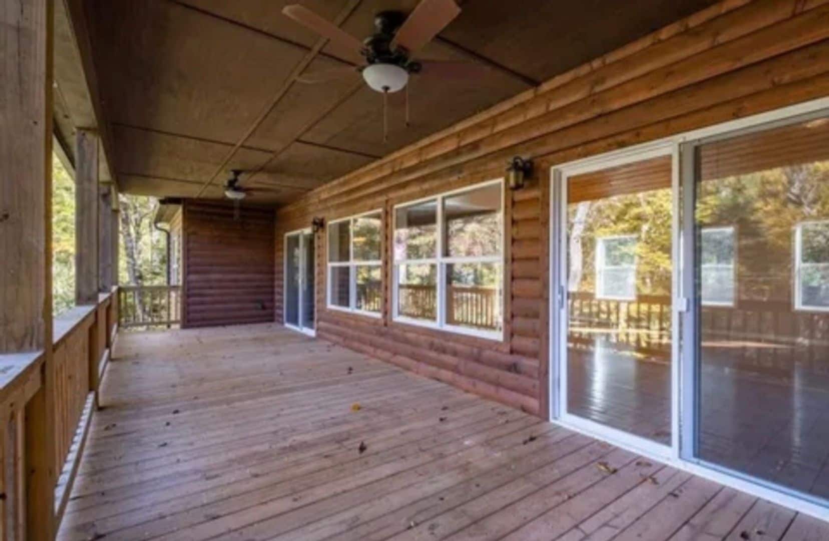 Building Photo - 127 Gardenia Ct