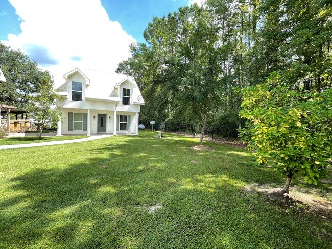 Building Photo - 24879 Blood River Rd