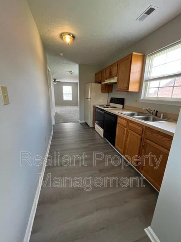 Building Photo - 2813 Ryan Cir