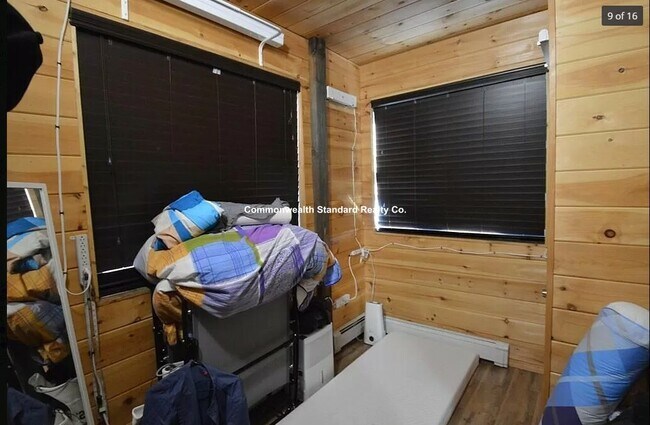 Building Photo - 69 Babcock St