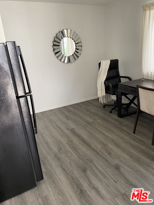 Building Photo - 451 S La Peer Dr