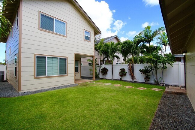 Building Photo - 91-1057 Kaianae Street