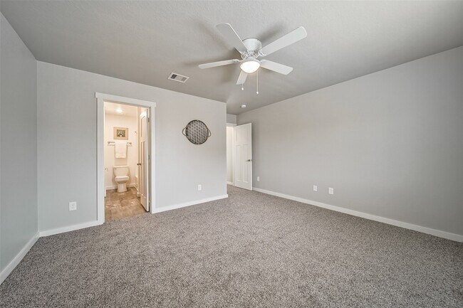 Building Photo - 12603 Telge Rd