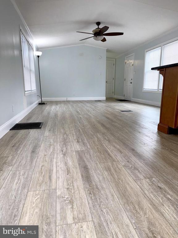 Building Photo - 1616 N Main St