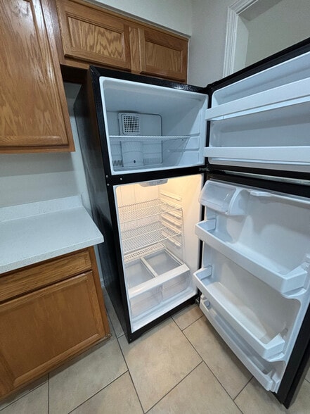 Building Photo - 224 Duke Dr