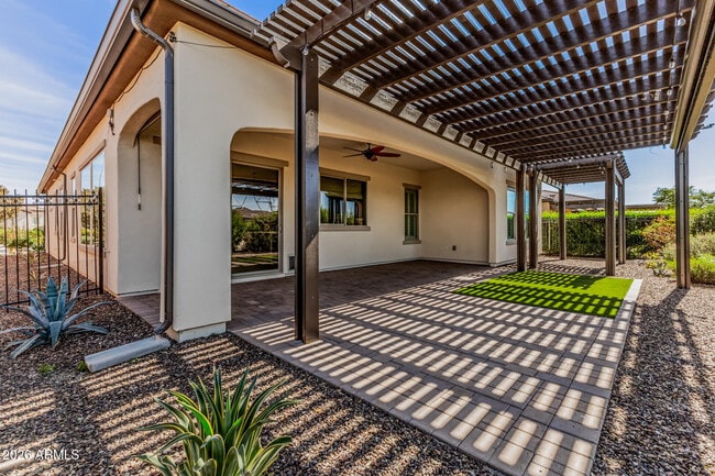 Building Photo - 35532 N Sunset Trail