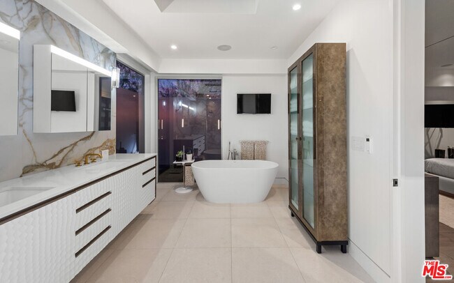 Building Photo - 2630 Eden Pl