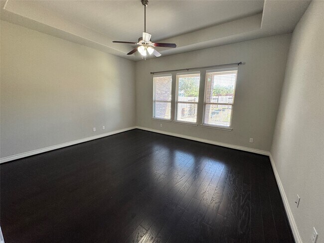 Building Photo - 5231 Pickford Grove Ln