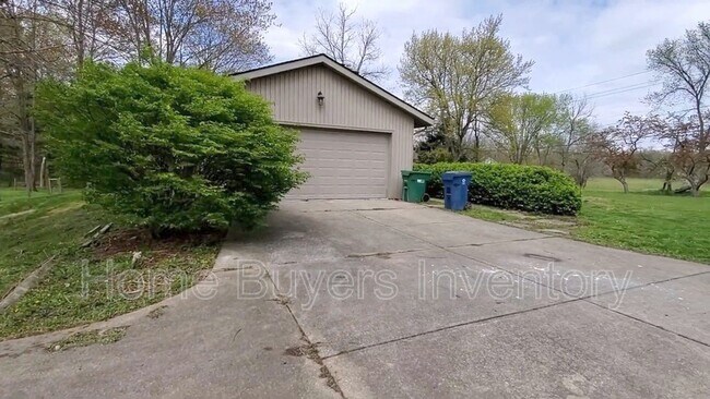 Building Photo - 2800 S Turner Rd