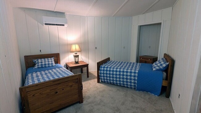 Building Photo - 828 Little Pine Mountain Rd