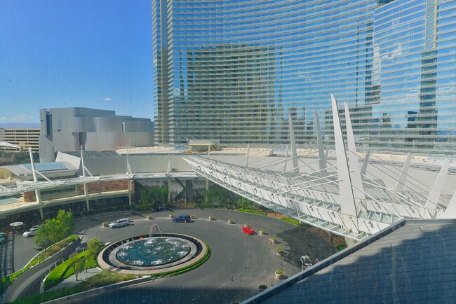Building Photo - Veer Towers 602W-Strip and CityCenter View...