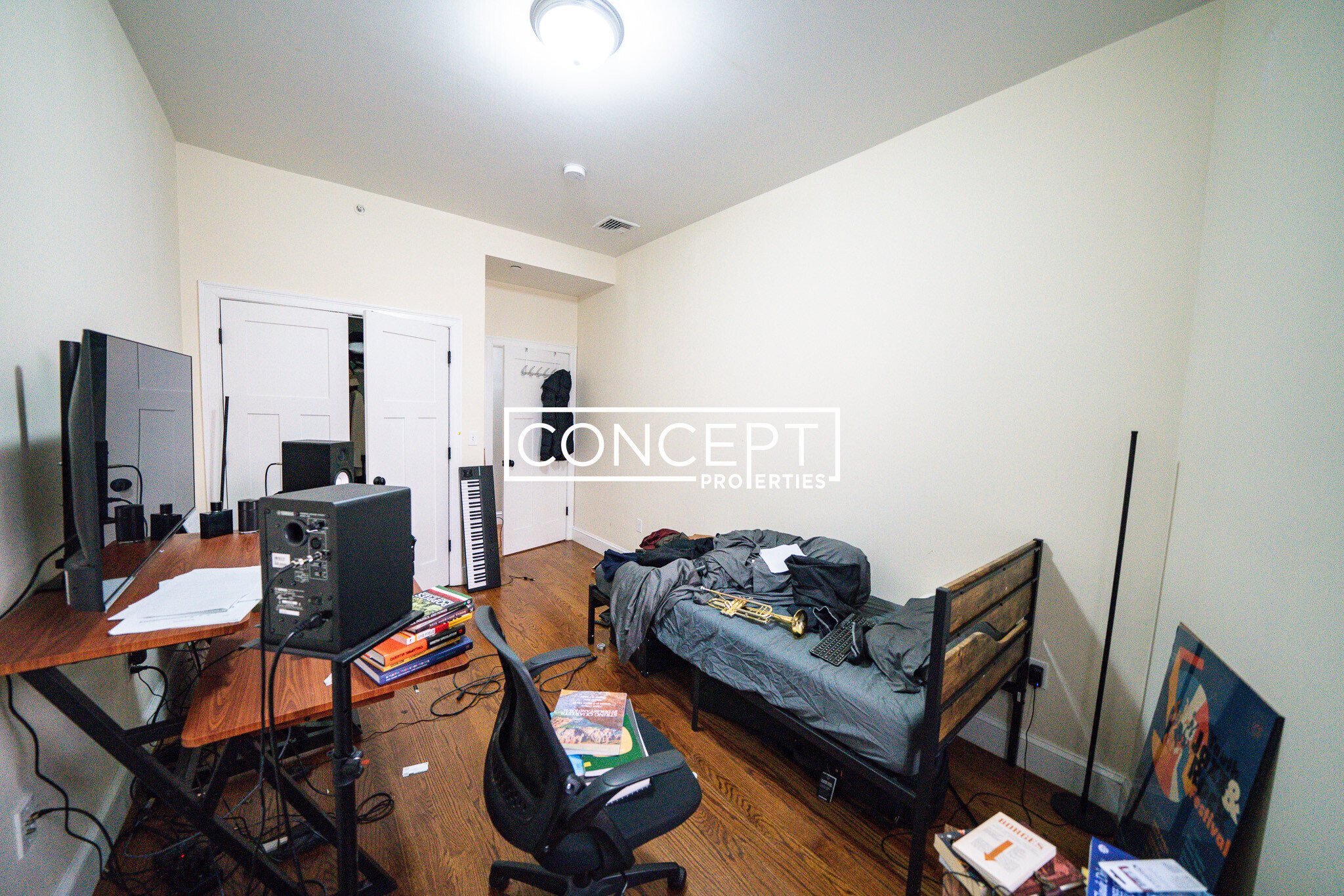 Building Photo - 493 Commonwealth Ave