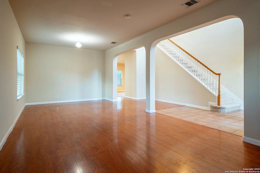 Building Photo - 9207 Larsons Ln