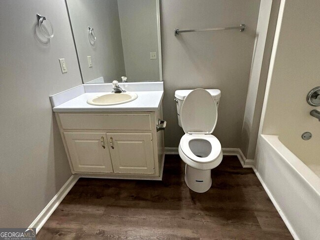 Building Photo - 160 Wisteria Blvd