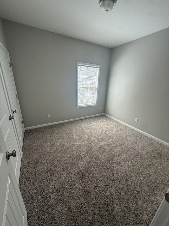 Building Photo - 124 Heyward Dr