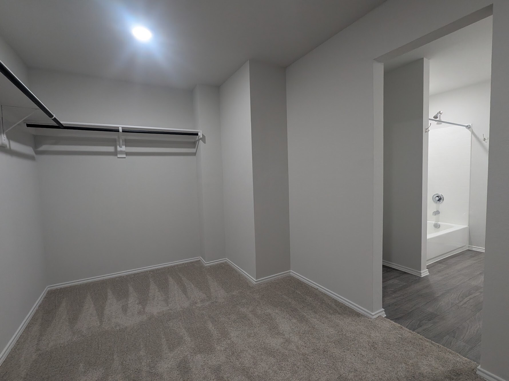 Building Photo - 509 Tall Mdws Dr