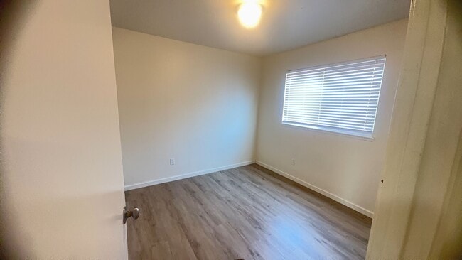 Building Photo - 3 Bedroom  2 bathroom home in Oakdale.