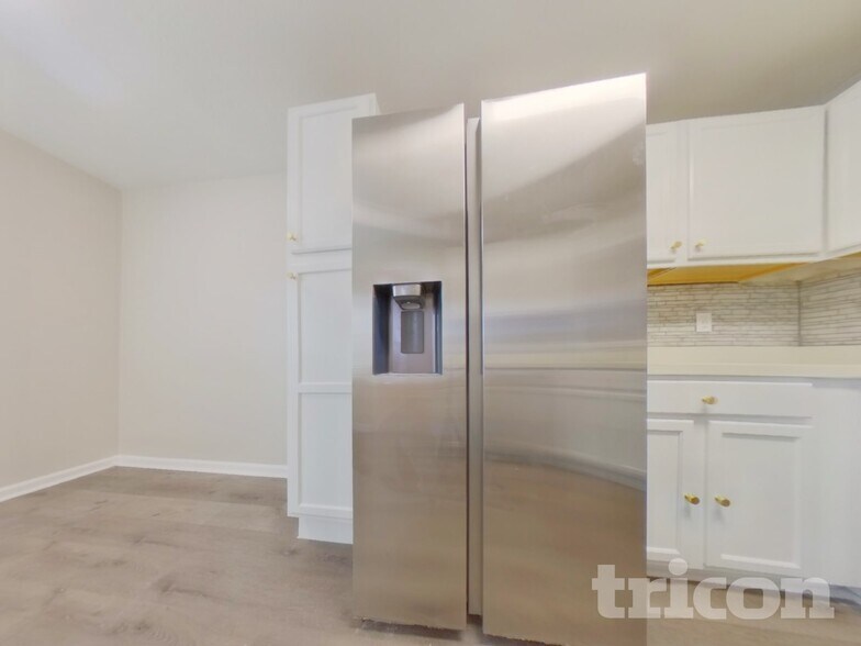 Building Photo - 304 Lafayette St