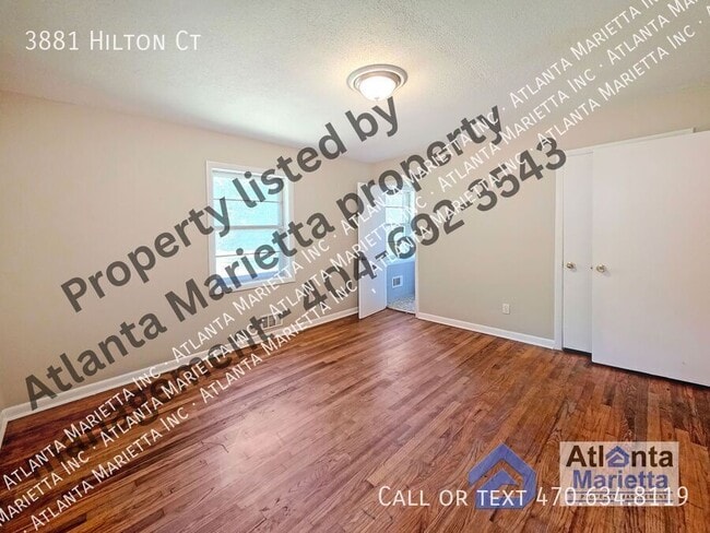 Building Photo - 3881 Hilton Ct