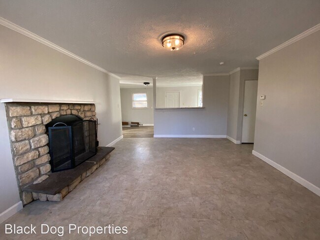 Building Photo - 4 br, 1 bath House - 1721 Kenmar Drive