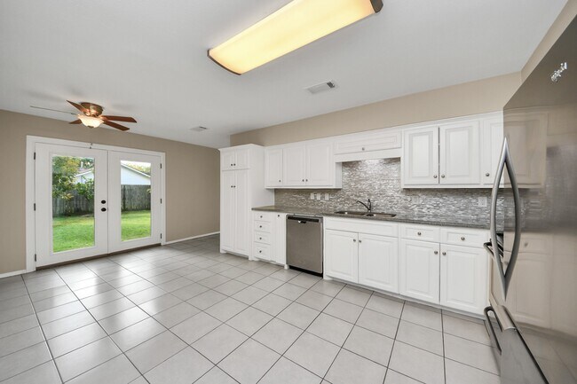 Building Photo - 9535 Vogue Ln