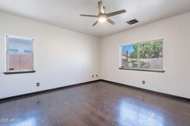 Building Photo - 11820 W Cambridge Ave