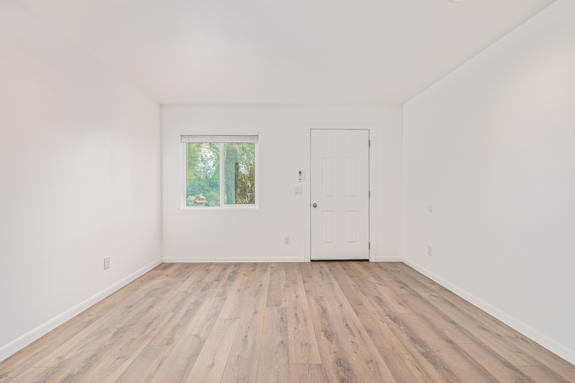 Building Photo - 4516 N 8th Pl