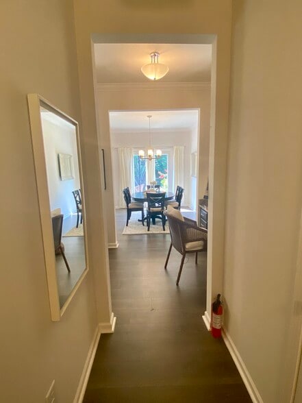 Building Photo - 615 Metro Sta