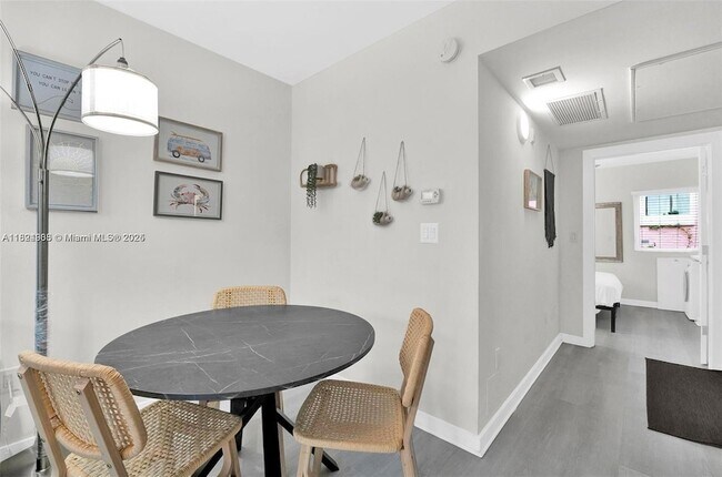 Building Photo - 740 Meridian Ave