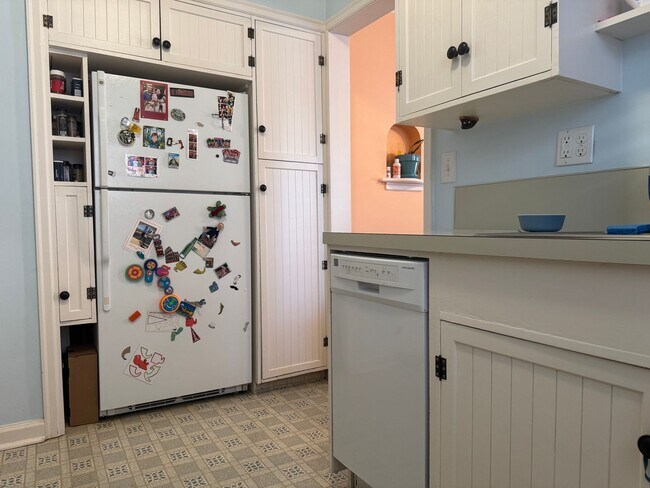 Building Photo - Charming Brick Ranch with Finished Basement & Fenced Yard