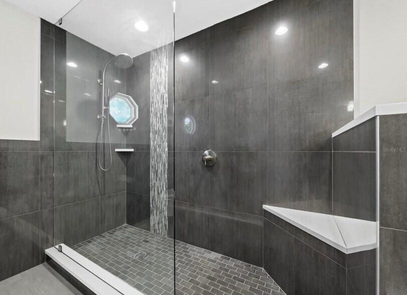 Building Photo - 3376 S Seclusion Dr